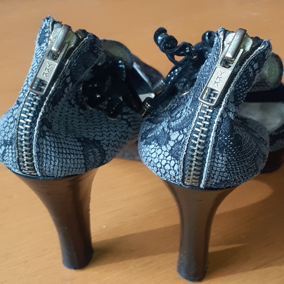 Lace open toe heels - Picture 4 of 5